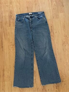 Citizens Of Humanity Straight-Leg Jeans in Medium Blue